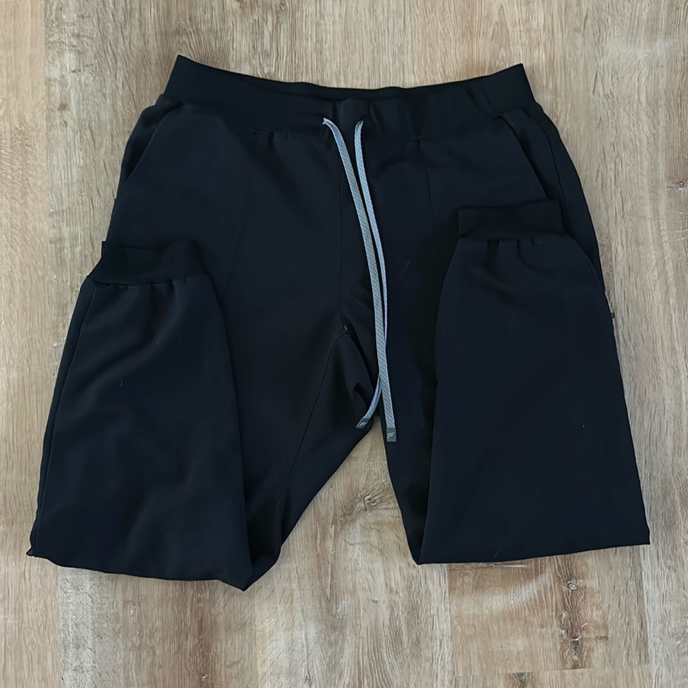 Black Fabletics Scrub Joggers